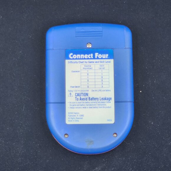 Connect Four Milton Bradley Electronic Handheld Game - 2002 Hasbro Works - Picture 6 of 8